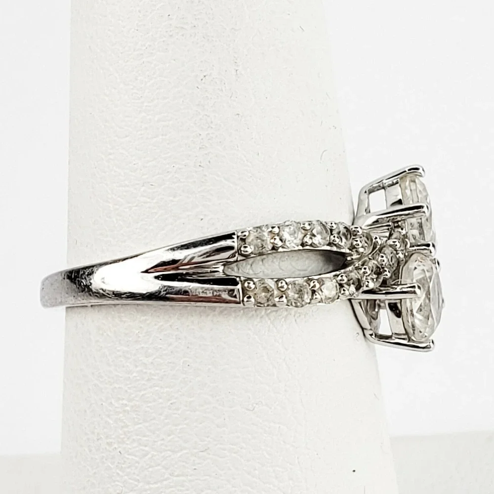 SUN Ring Sterling Silver 925 Size 7‎ Clear Sapphire Infinity Cross Bypass Stone